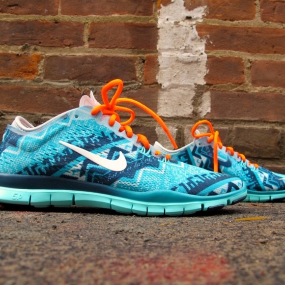 nike free printed